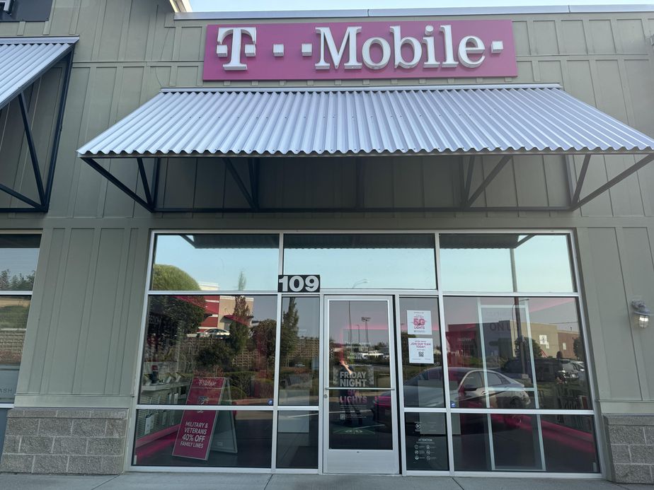 Exterior photo of T-Mobile Store at Olhava Way & WA 305, Poulsbo, WA
