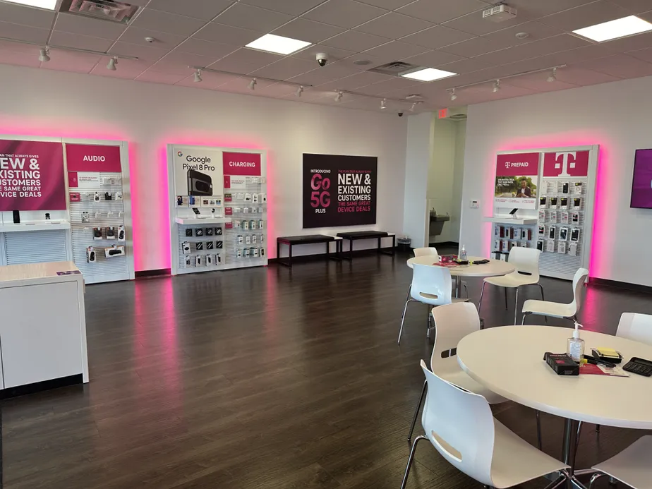  Interior photo of T-Mobile Store at N 14th Ave & Soule St, Dodge City, KS 