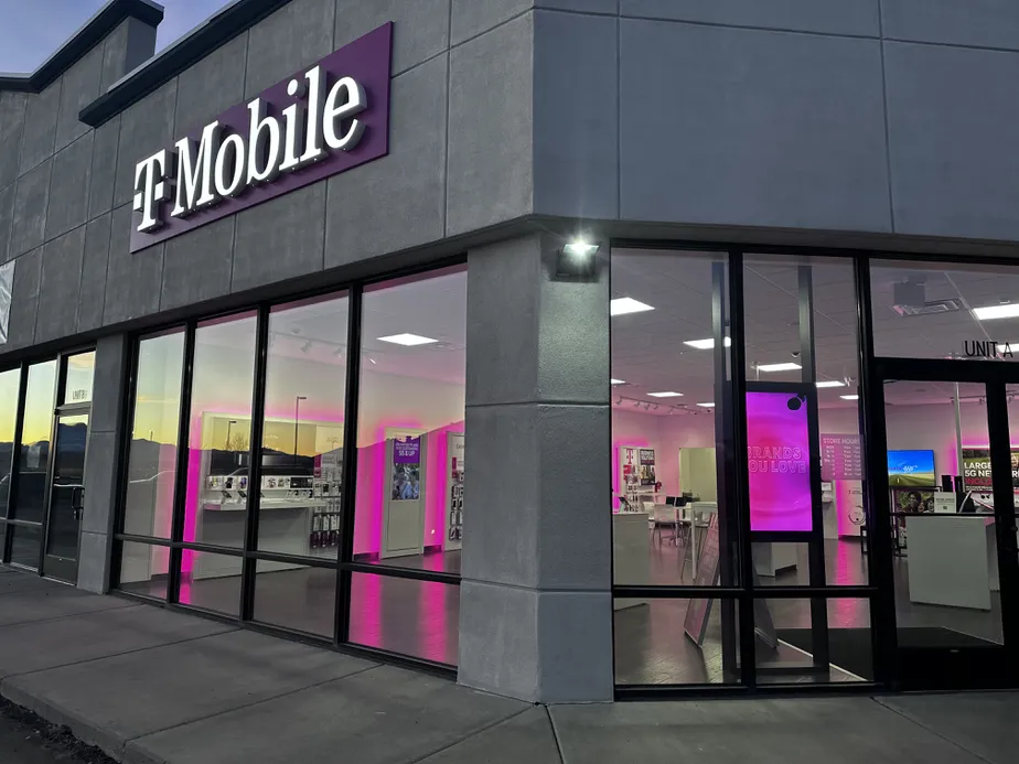  Exterior photo of T-Mobile Store at E Main St & Trinity Ave, Cortez, CO 