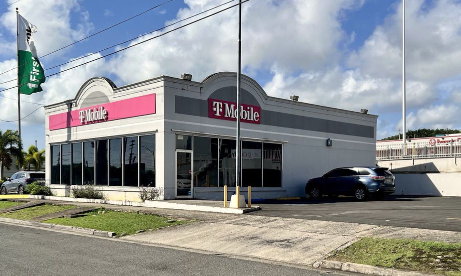 Exterior photo of T-Mobile Store at St Rd 3 & Av El Conquistador, Fajardo, PR