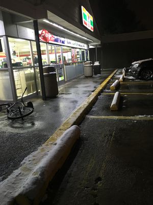 Image gallery for 7-Eleven