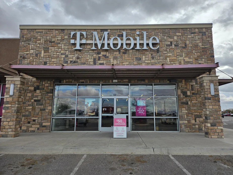  Exterior photo of T-Mobile Store at Montana Bldg & Montana Ave, El Paso, TX 