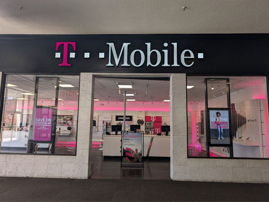 Exterior photo of T-Mobile Store at Prince Of Orange Mall, Orangeburg, SC