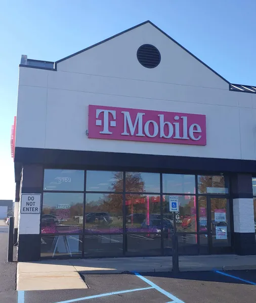 Hotspots & more at TMobile Harvey St & Independence Dr in Norton