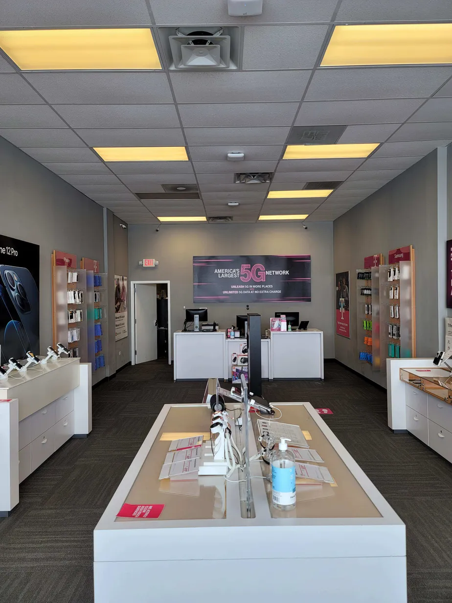 Interior photo of T-Mobile Store at Marketview Dr & Carpenter St, Yorkville, IL
