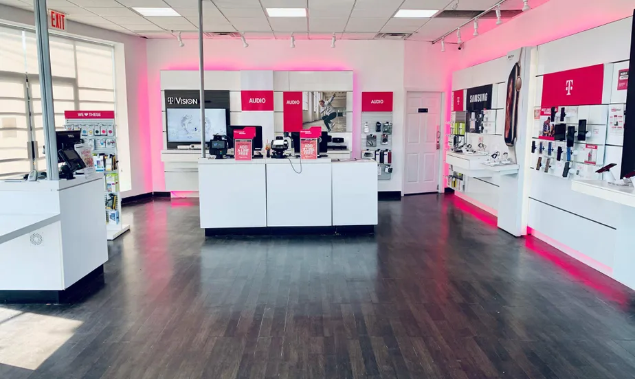 Interior photo of T-Mobile Store at Linden & Farmers, Queens, NY