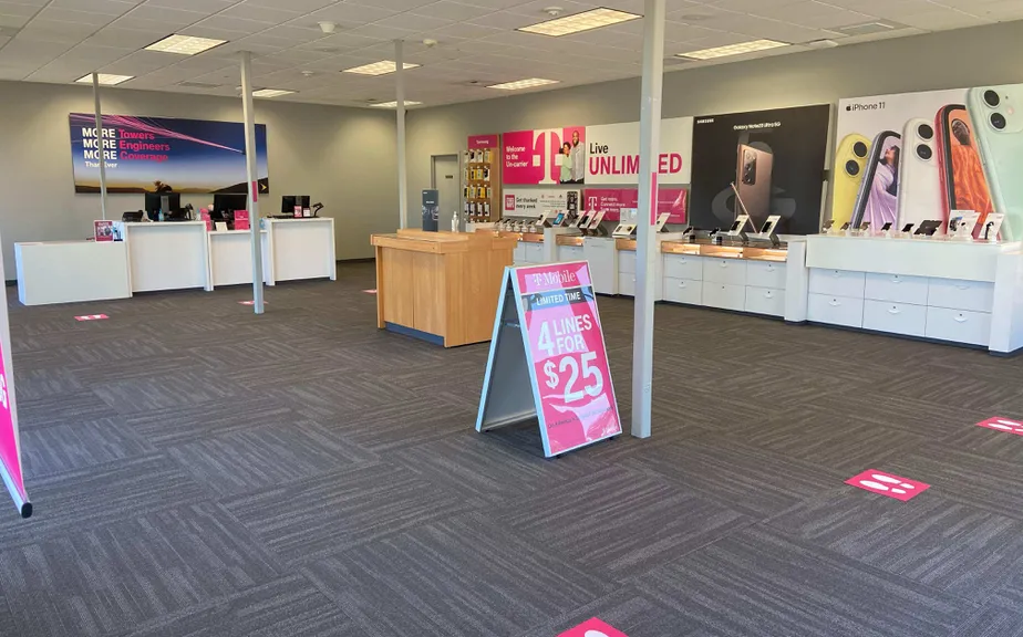 Interior photo of T-Mobile Store at Burkhart St SE & Pacific Blvd SE, Albany, OR