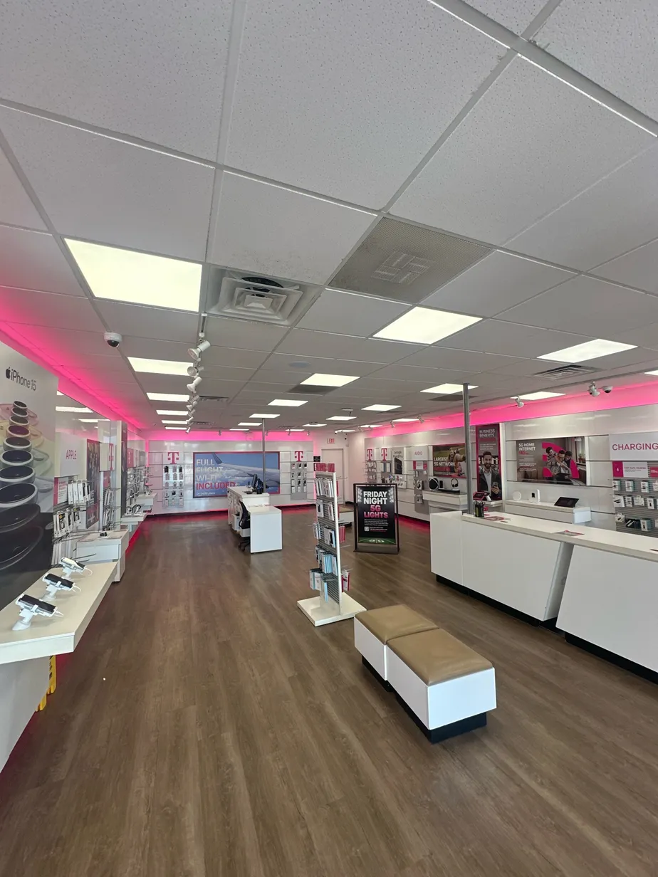  Interior photo of T-Mobile Store at N Velasco Blvd & Cannan Drive, Angleton, TX 