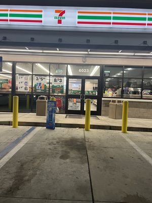 Image gallery for 7-Eleven