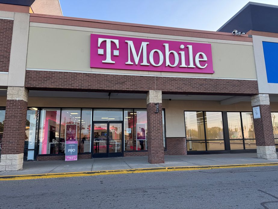 Exterior photo of T-Mobile Store at 8 Mile Rd & Dequindre, Detroit, MI