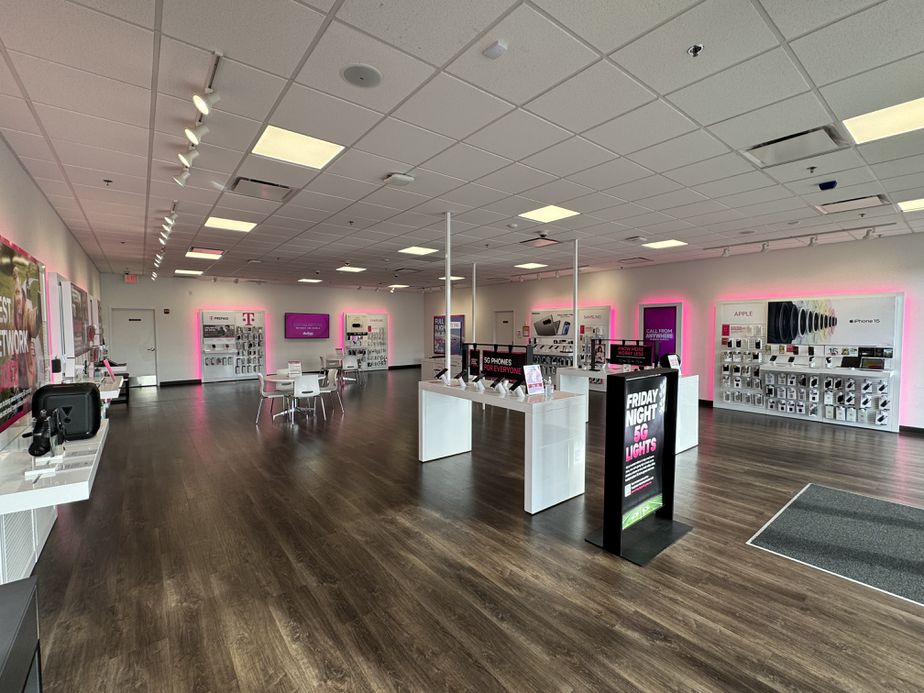 Interior photo of T-Mobile Store at Westview Promenade, Frederick, MD