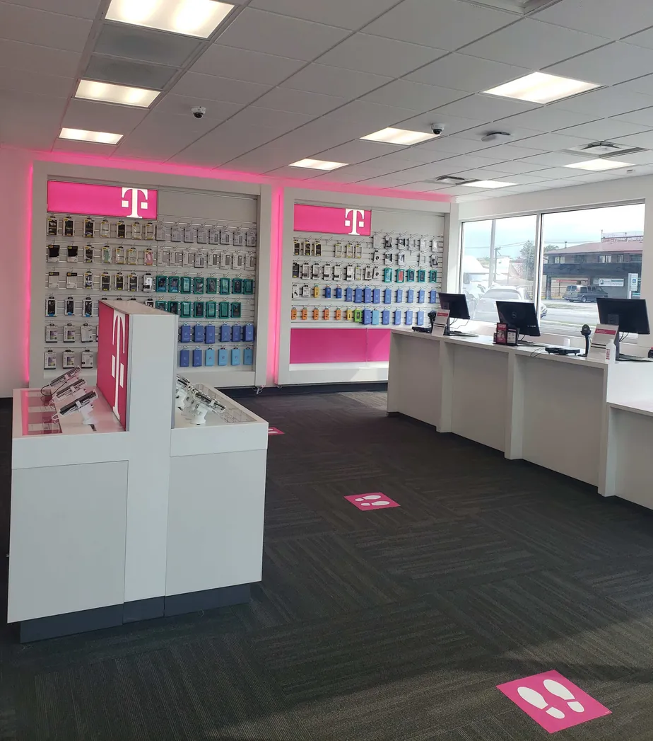 Interior photo of T-Mobile Store at S Harlem Ave & W 57th St, Summit, IL