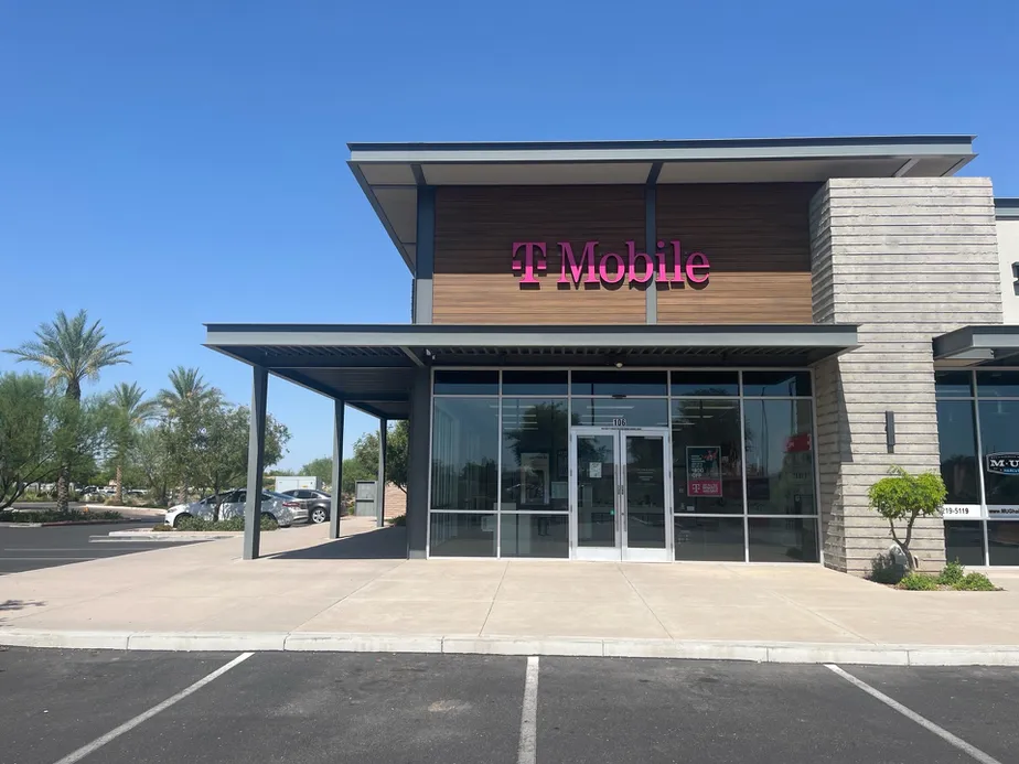  Exterior photo of T-Mobile Store at Power Rd & Galveston St, Gilbert, AZ 