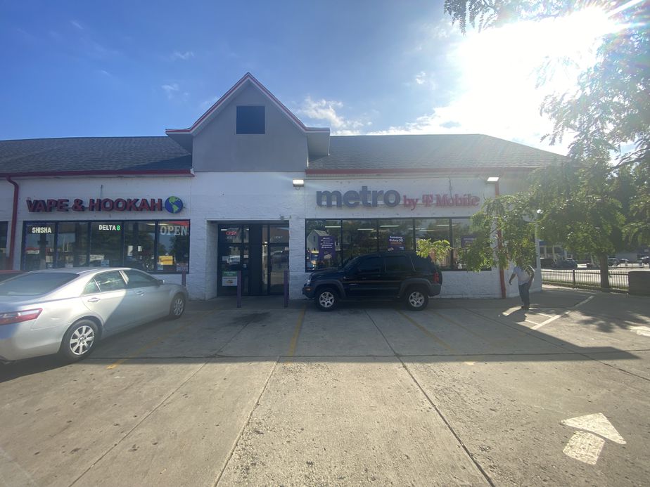  Image alt text 