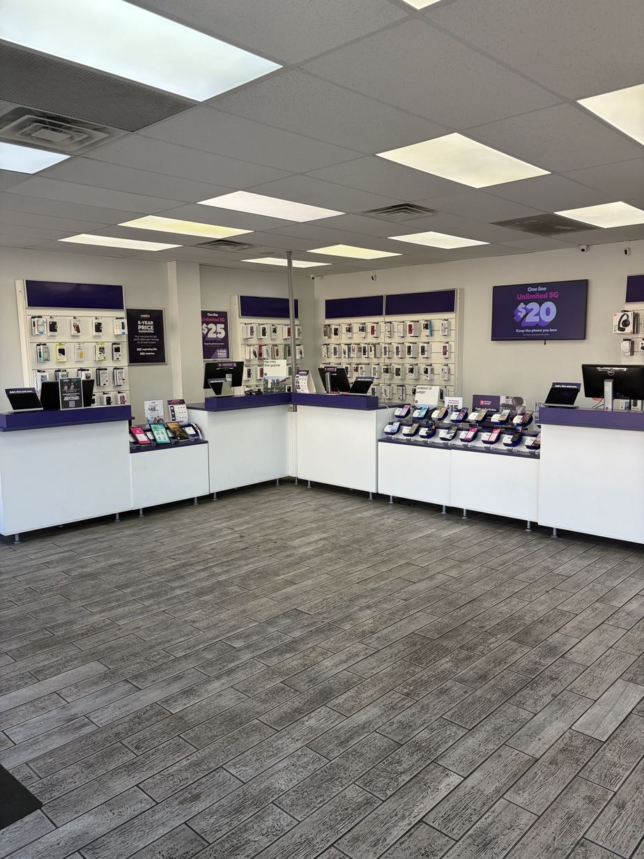 Metro by T-Mobile 2310 Martin Luther King Jr Blvd - 2310 Martin Luther King Jr Blvd 