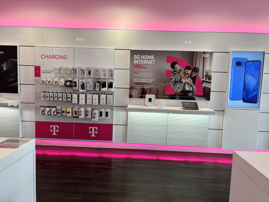 Interior photo of T-Mobile Store at Peachtree Blvd & Johnson Ferry Rd, Chamblee, GA