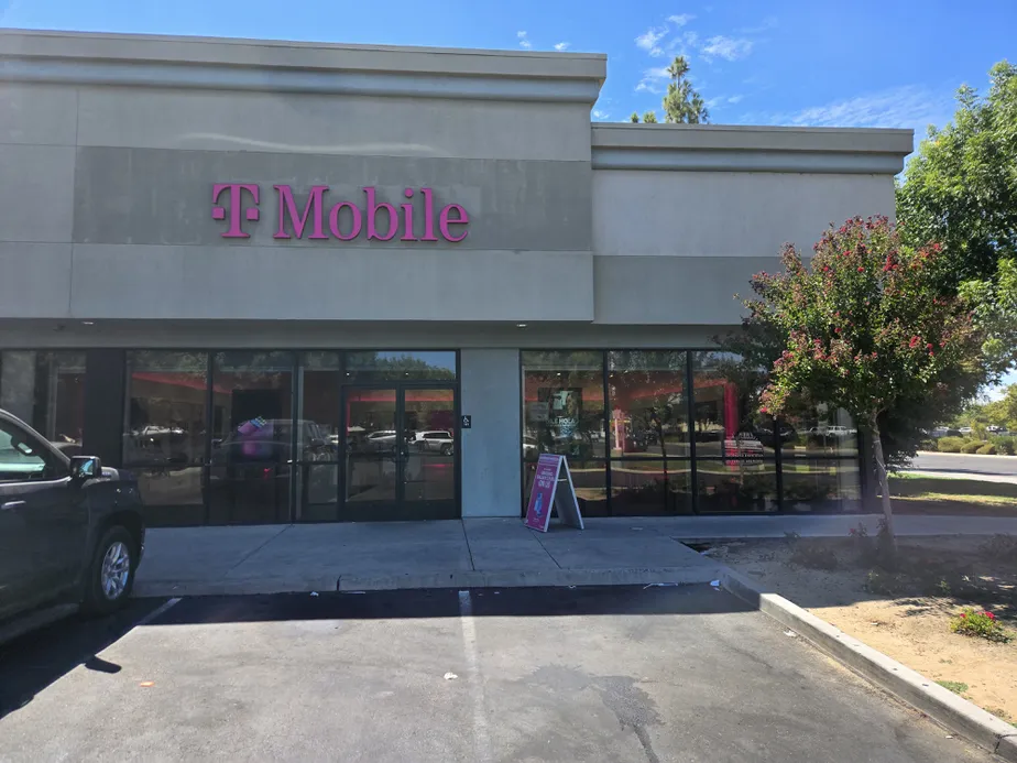  Exterior photo of T-Mobile Store at Cesar Chavez & Peach, Fresno, CA 