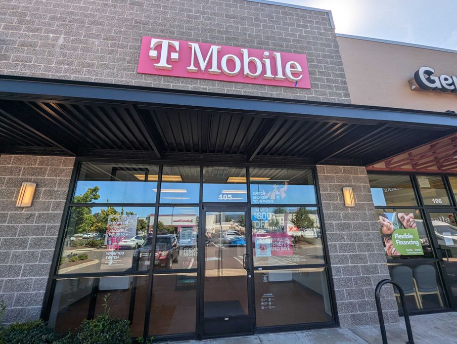 Exterior photo of T-Mobile Store at 9th St & NW Division Pl, Corvallis, OR