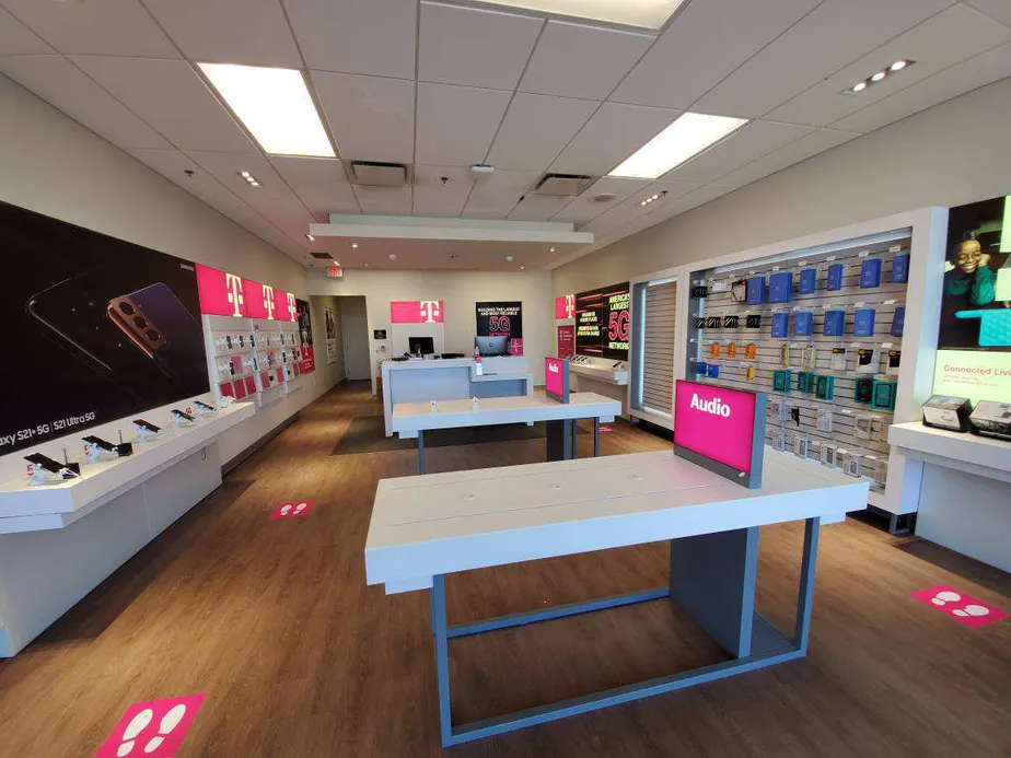 Interior photo of T-Mobile Store at Colleyville Blvd & Glade Rd, Colleyville, TX