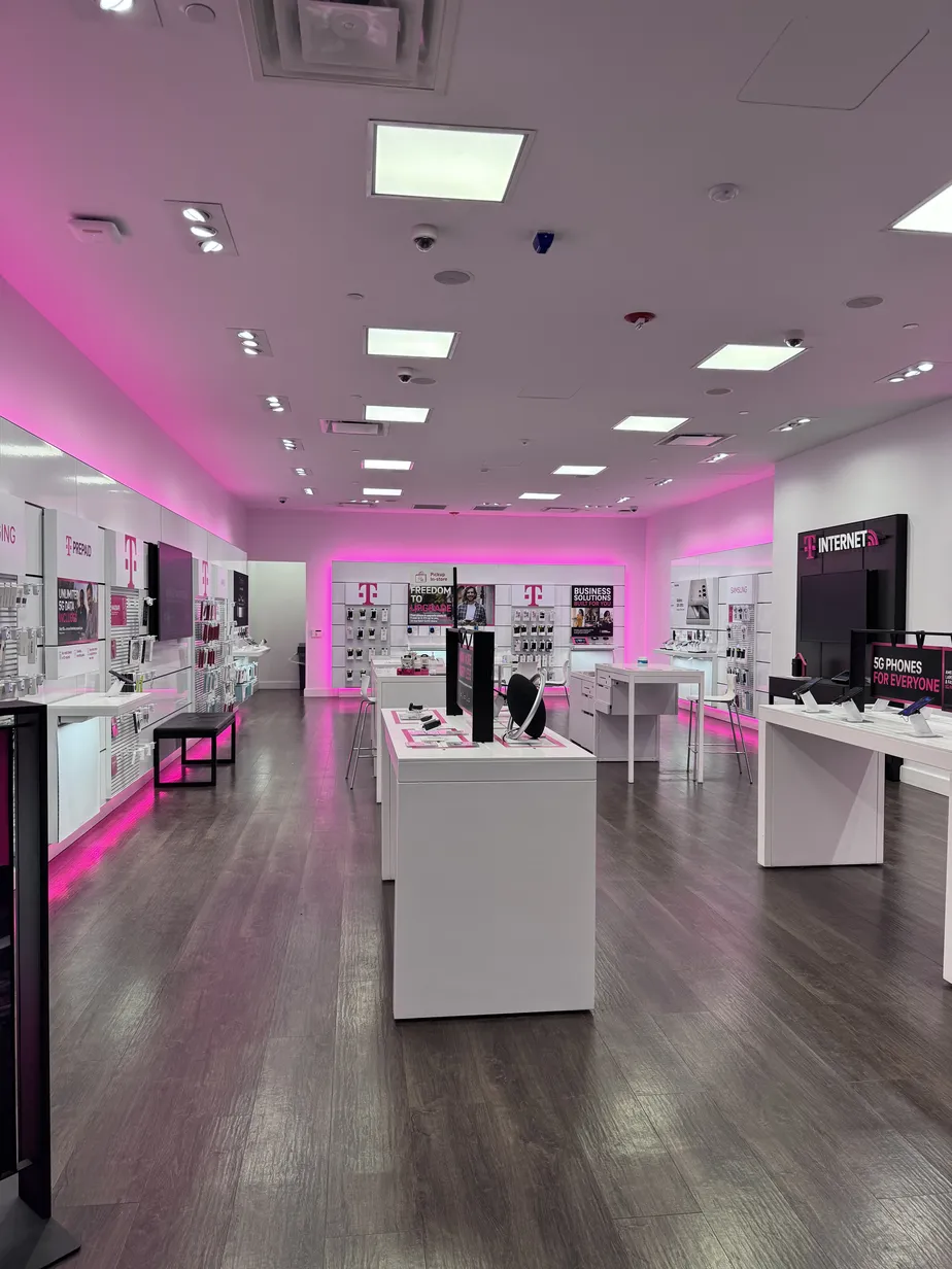  Interior photo of T-Mobile Store at City Creek Center, Salt Lake City, UT 