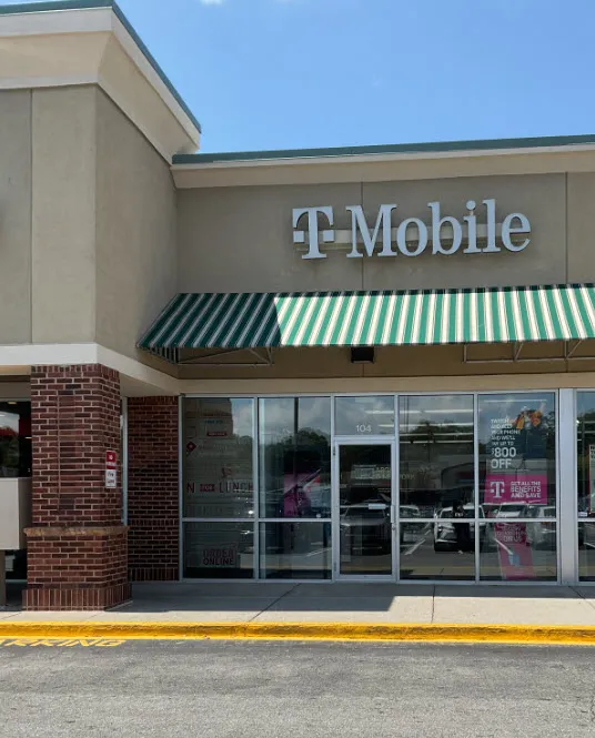  Exterior photo of T-Mobile Store at Old Franklin Tpke & School Board Rd, Rocky Mount, VA 