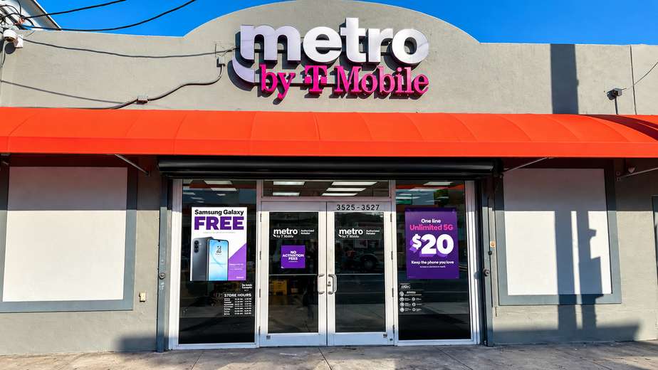 Metro by T-Mobile 3525 NW 17th Ave - 3525 NW 17th Ave 