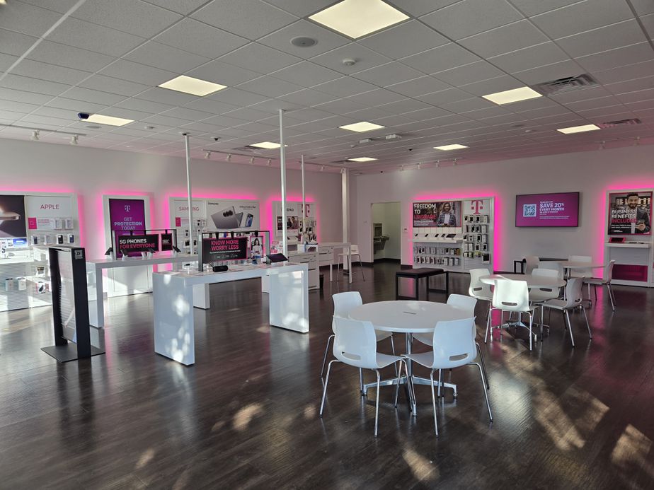 Interior photo of T-Mobile Store at 32nd & 31st, Grand Forks, ND