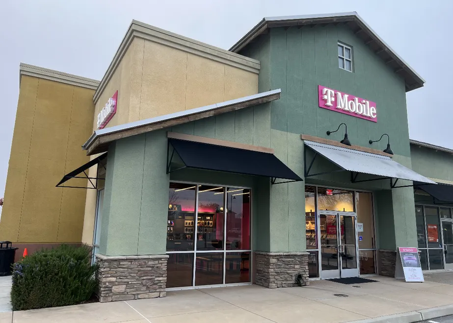  Exterior photo of T-Mobile Store at Golden Hills Plaza, Paso Robles, CA 