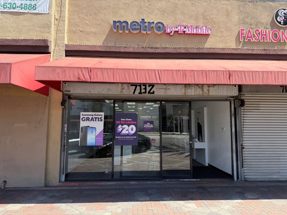 Metro by T-Mobile 7132 Pacific Blvd - 7132 Pacific Blvd 