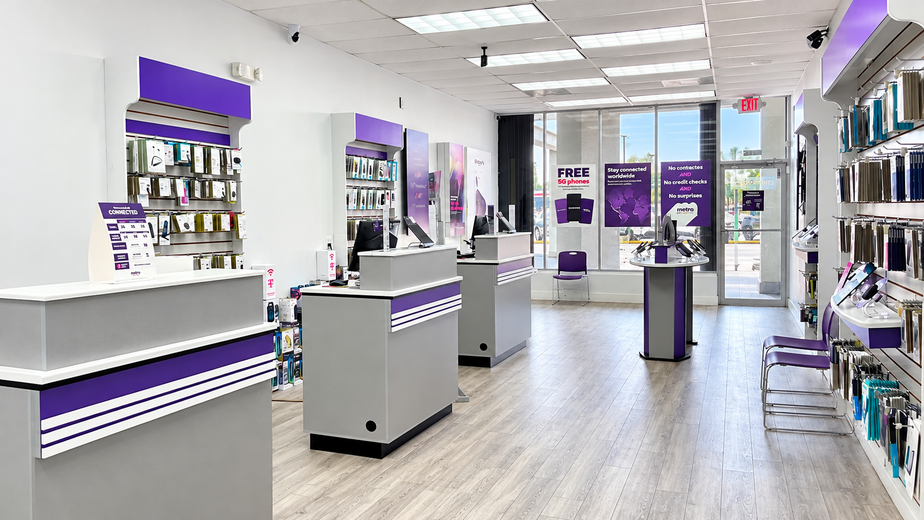 Metro by T-Mobile 8765 SW 24th St - 8765 SW 24th St 
