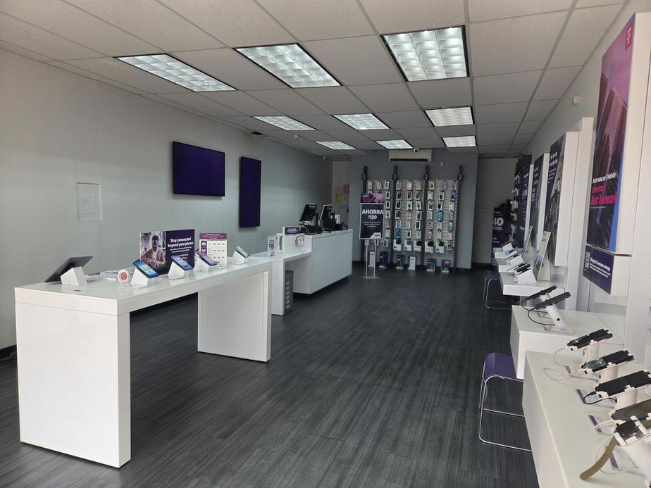 Metro by T-Mobile 494 Springfield Ave - 494 Springfield Ave 