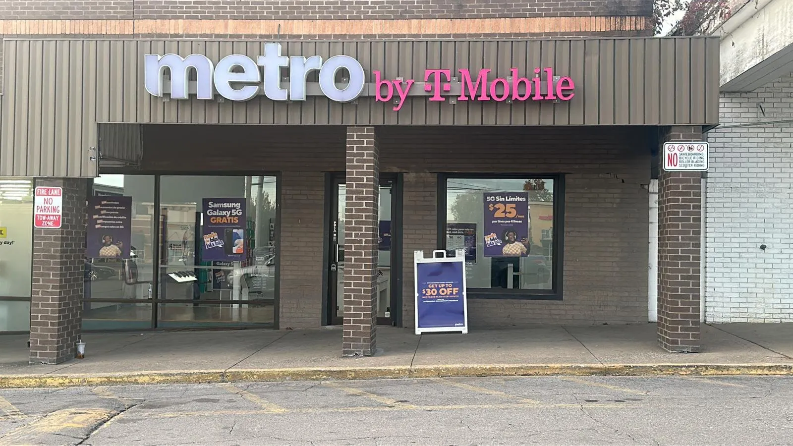 Metro by TMobile 3928 Lebanon Pike Hermitage, TN