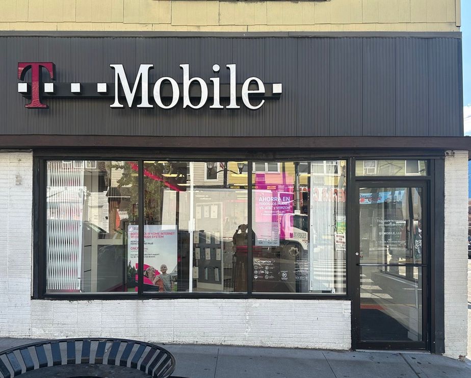 Exterior photo of T-Mobile Store at Central Ave & Franklin St, Jersey City, NJ