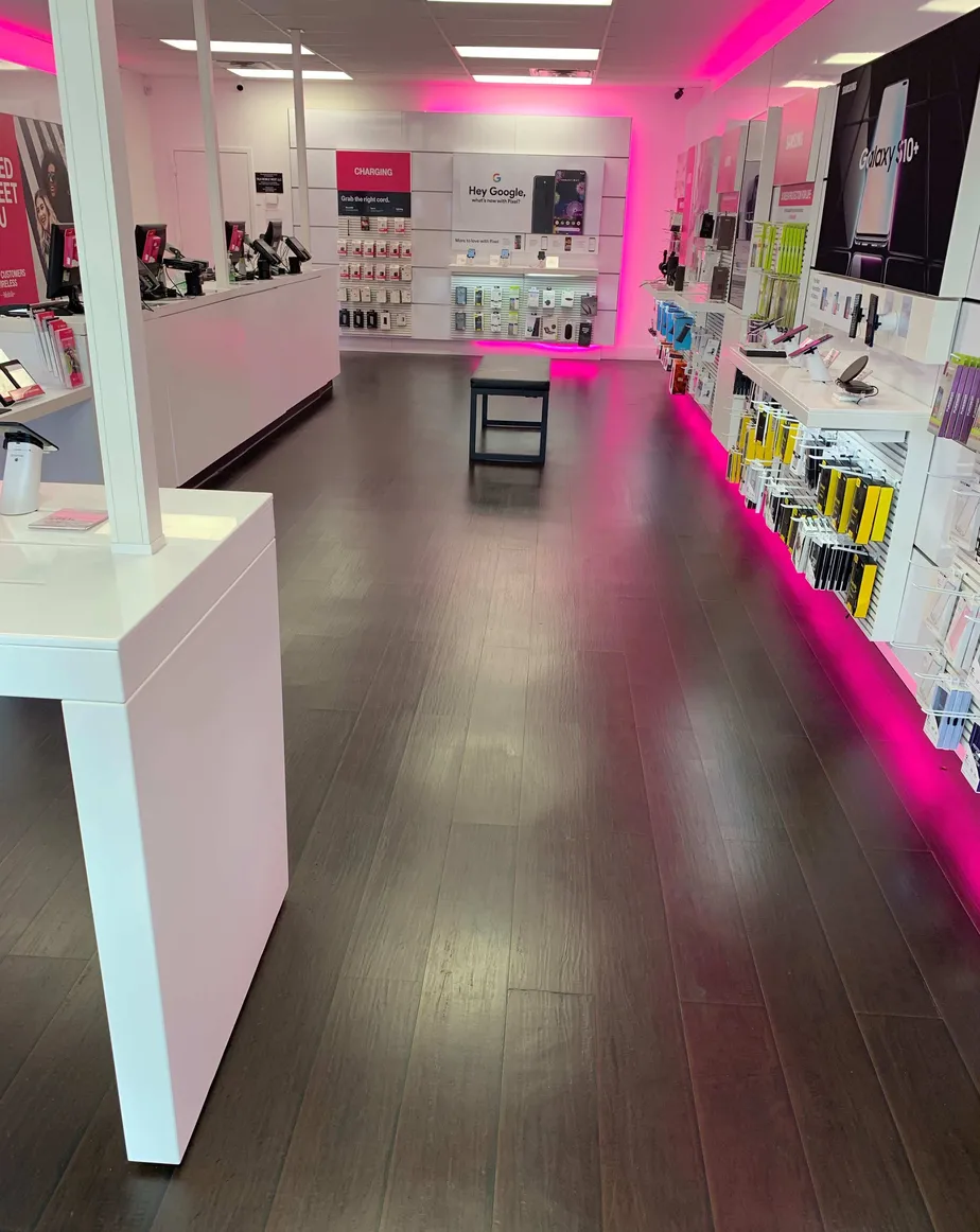  Interior photo of T-Mobile Store at Kaliste Saloom Rd & W Pinhook Rd, Lafayette, LA 