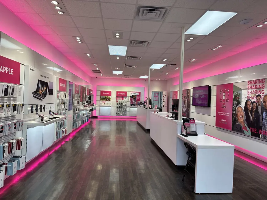 Interior photo of T-Mobile Store at Sh 377 & Acton Hwy, Granbury, TX