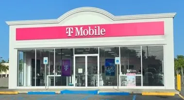Exterior photo of T-Mobile Store at Western Plaza, Mayaguez, PR