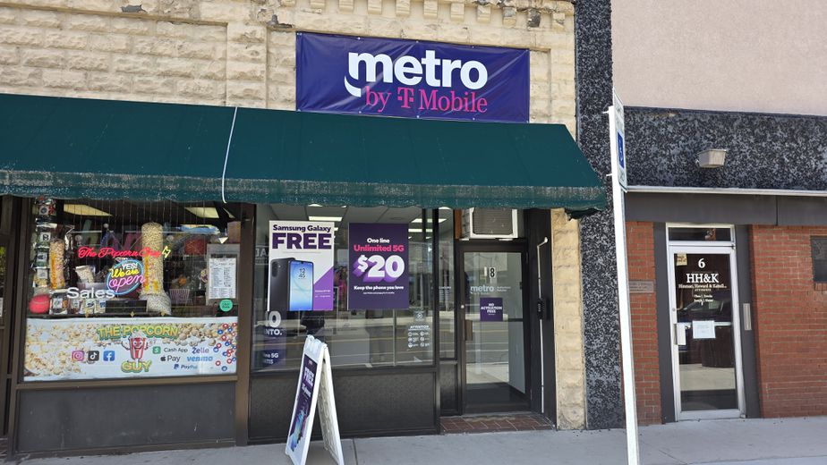 Metro by T-Mobile 8 Washington Ave - 8 Washington Ave 