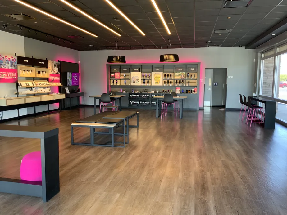  Interior photo of T-Mobile Store at Arizona Ave & Warner, Chandler, AZ 