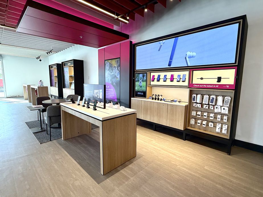  Interior photo of T-Mobile Store at The Rim, San Antonio, TX 