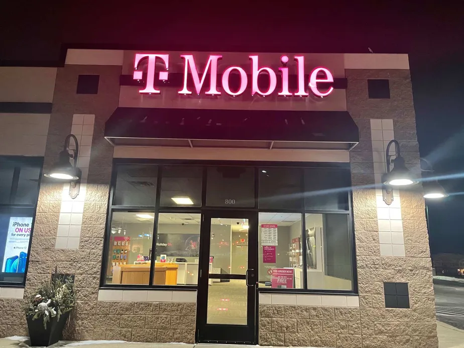 Exterior photo of T-Mobile store at 28th St Se & 30th St Se, Rochester, MN