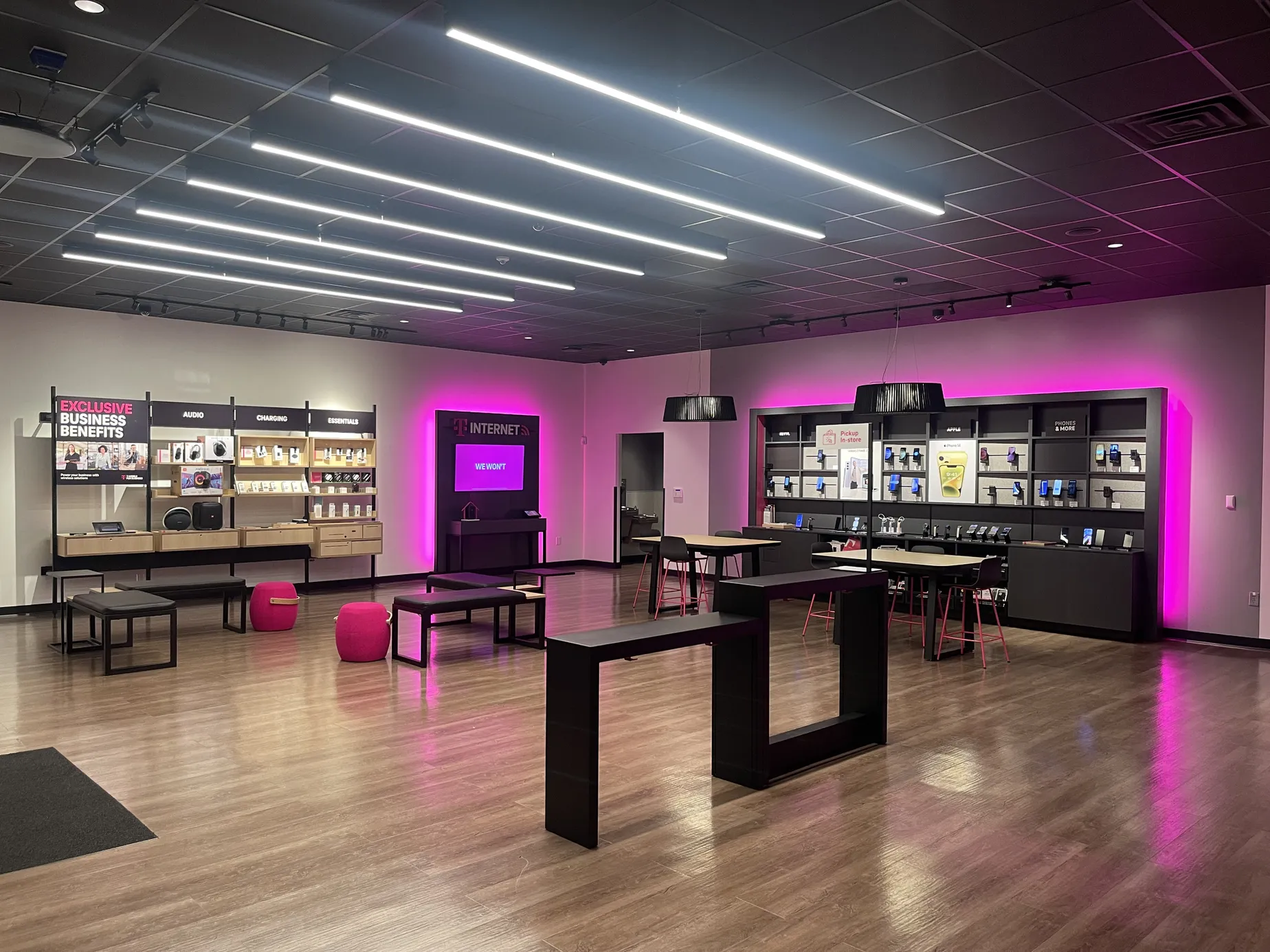 TMobile US 90 & Walmart Dr Waveland, MS