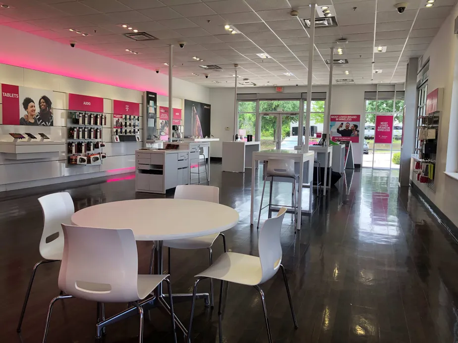 Interior photo of T-Mobile Store at Ih-35 & Loop 363, Temple, TX