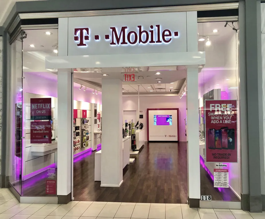 Exterior photo of T-Mobile store at Southpark Mall 9, San Antonio, TX