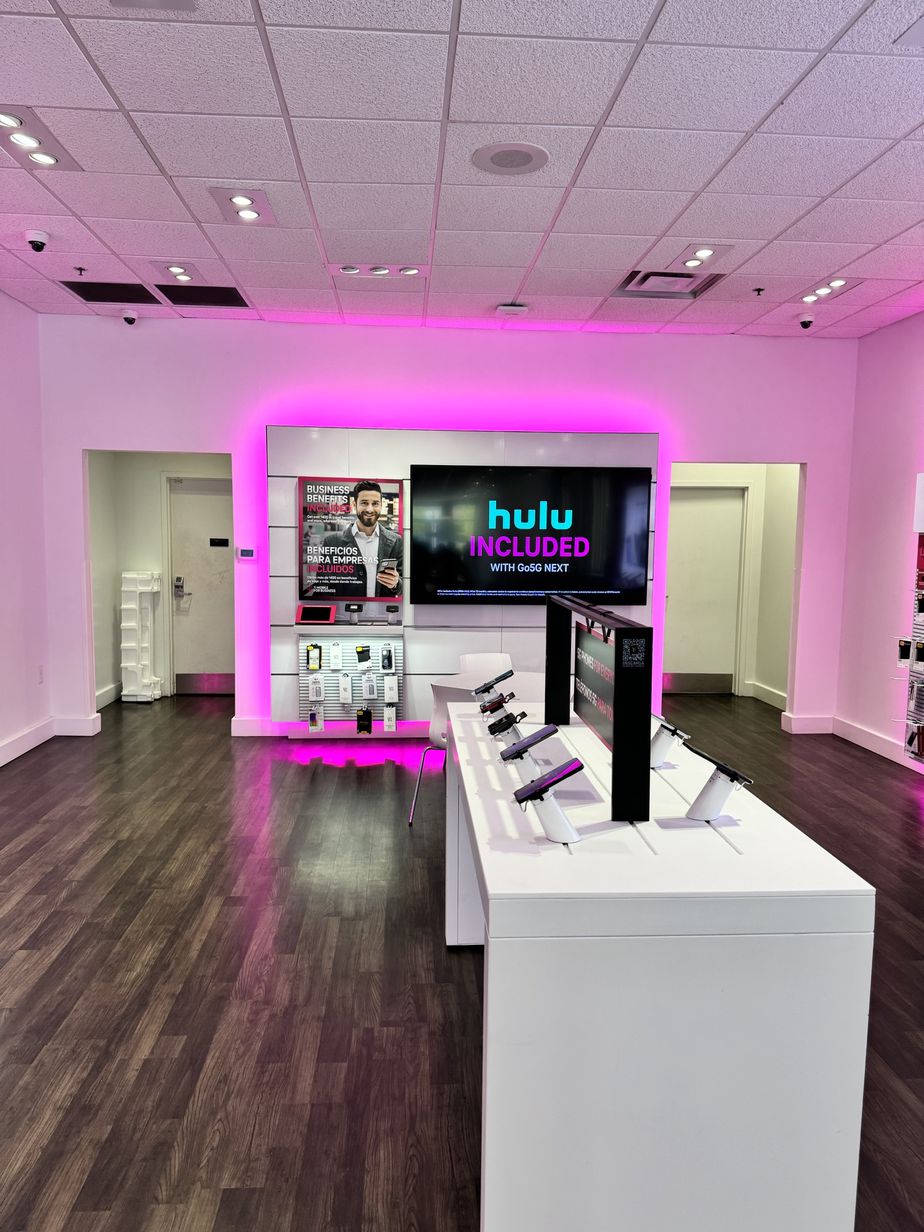 Interior photo of T-Mobile Store at West End Ave - Vanderbilt, Nashville, TN