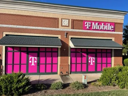 T-Mobile River Hwy & Ervin Rd