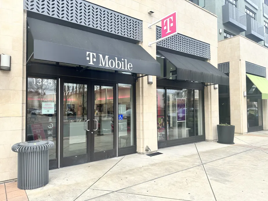  Exterior photo of T-Mobile Store at Newell & Main, Walnut Creek, CA 