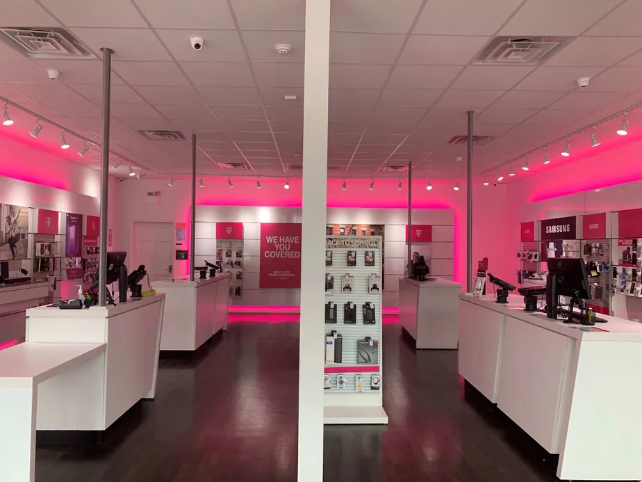  Interior photo of T-Mobile Store at S Moger Ave & Main St, Mt Kisco, NY 