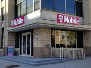 Galaxy S24 at T-Mobile 4th St & 228th