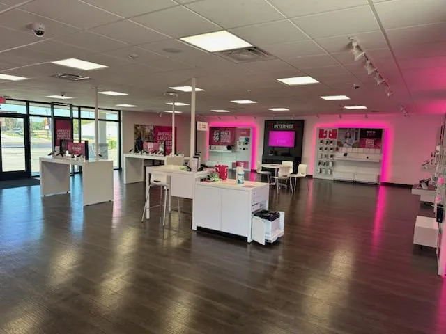 Interior photo of T-Mobile Store at W Commerce St & Looney St, Brownwood, TX