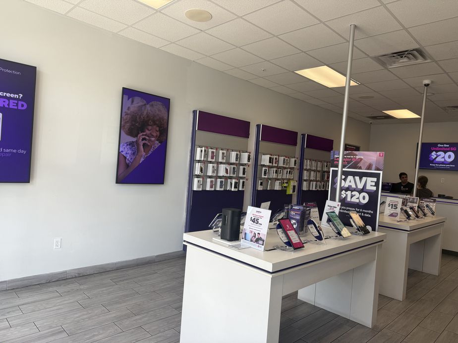 Metro by T-Mobile 841 S Ponce de Leon Blvd - 841 S Ponce de Leon Blvd 